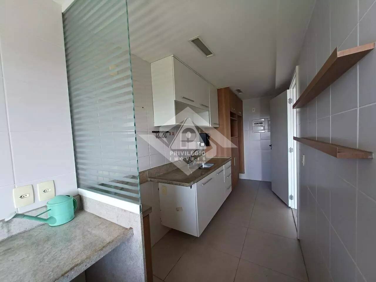 Apartamento à venda com 2 quartos, 75m² - Foto 9