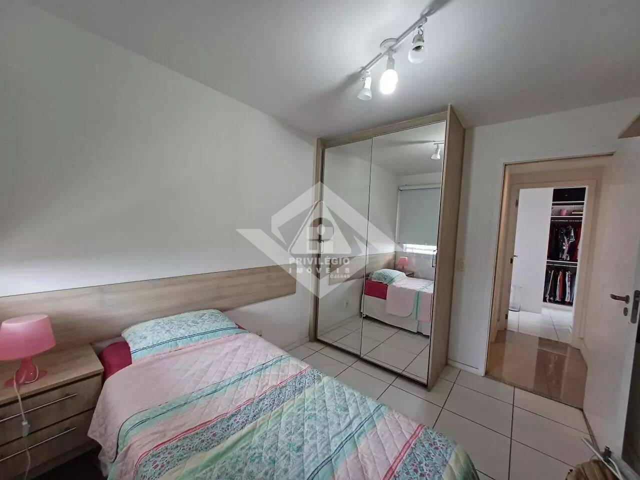 Apartamento à venda com 3 quartos, 90m² - Foto 11