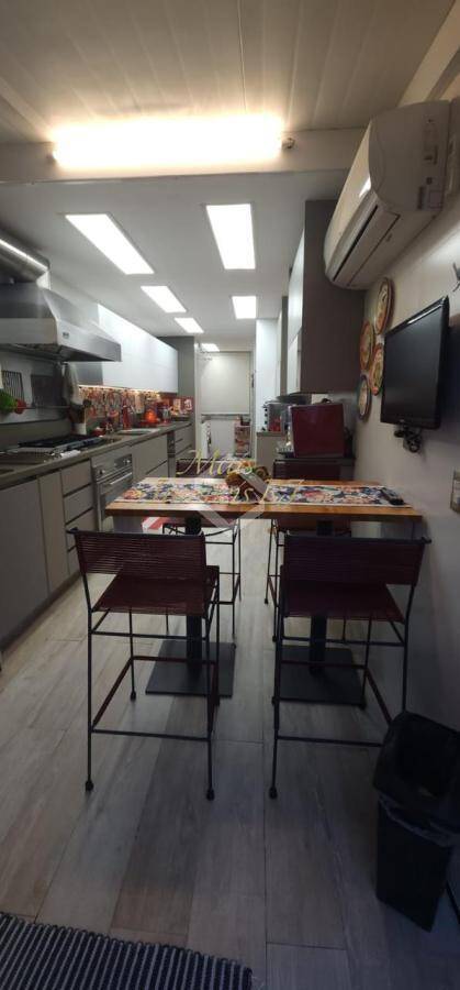 Apartamento à venda com 4 quartos, 245m² - Foto 11