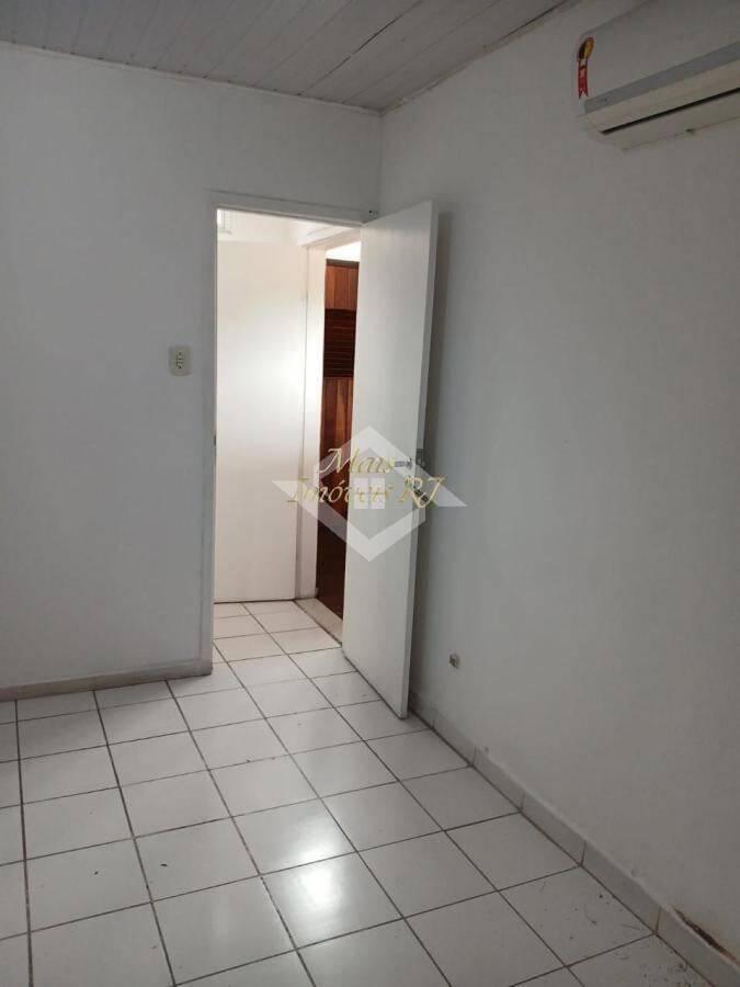 Casa para alugar com 4 quartos, 200m² - Foto 19