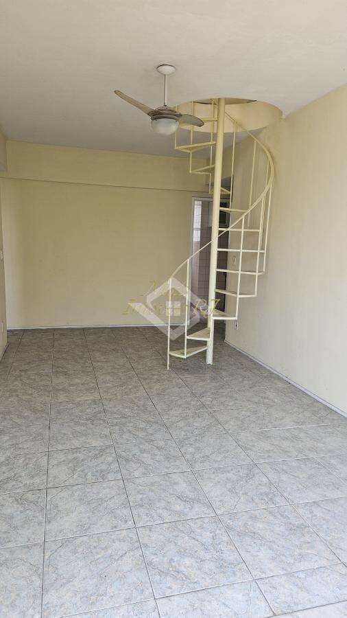 Cobertura à venda com 3 quartos, 150m² - Foto 2