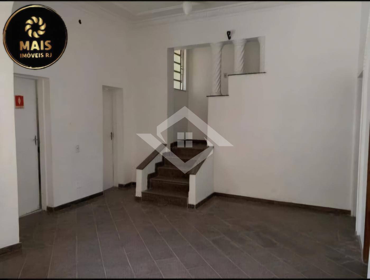 Casa à venda com 16 quartos, 200m² - Foto 12