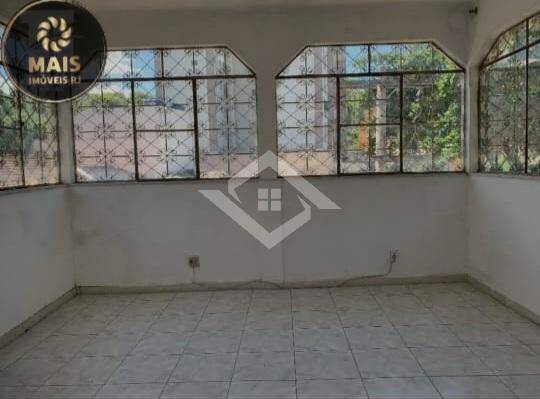 Casa à venda com 16 quartos, 200m² - Foto 11