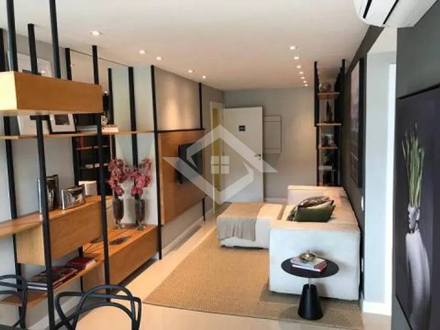 Apartamento à venda com 2 quartos, 79m² - Foto 6