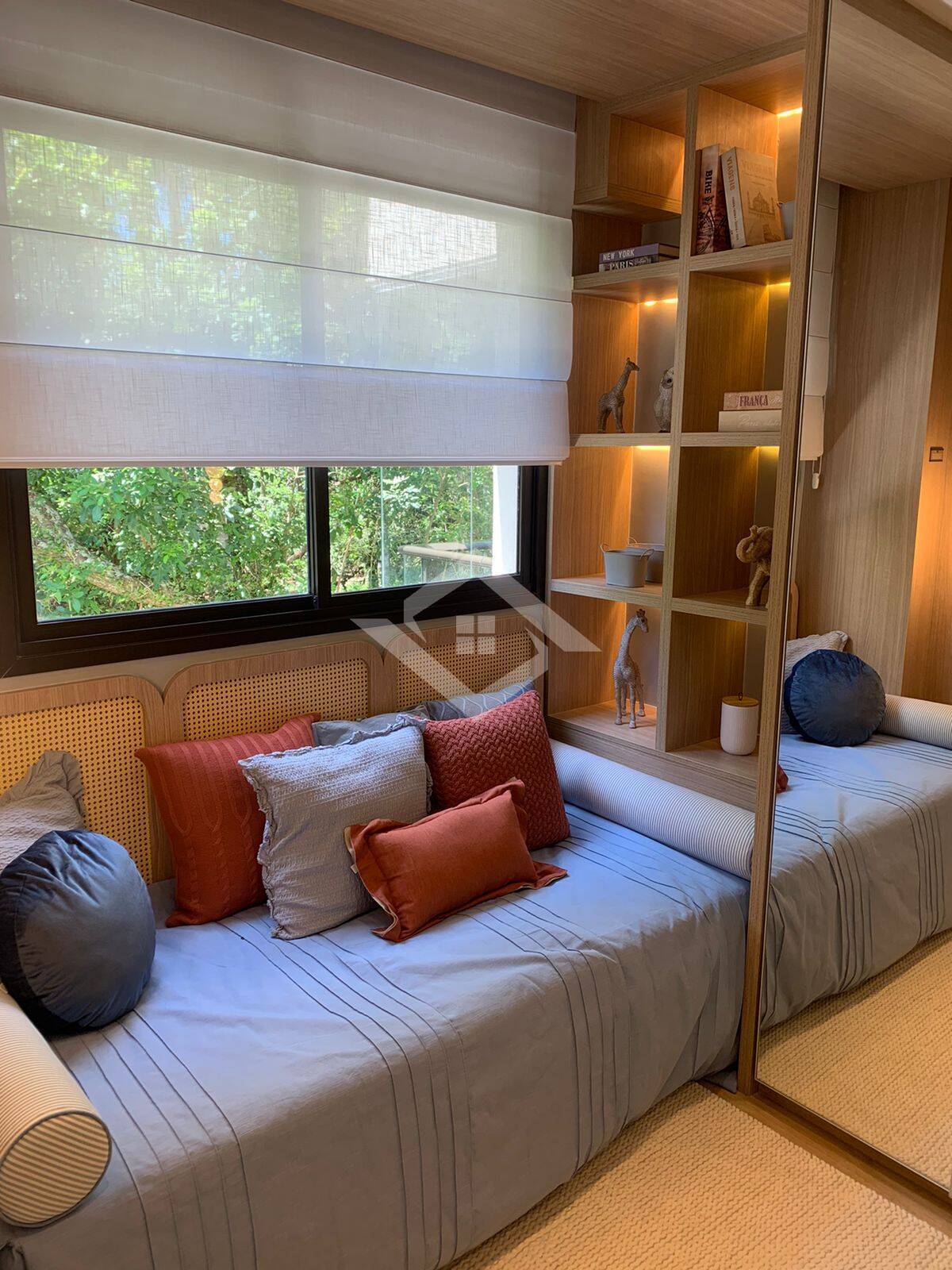 Apartamento à venda com 3 quartos, 95m² - Foto 7