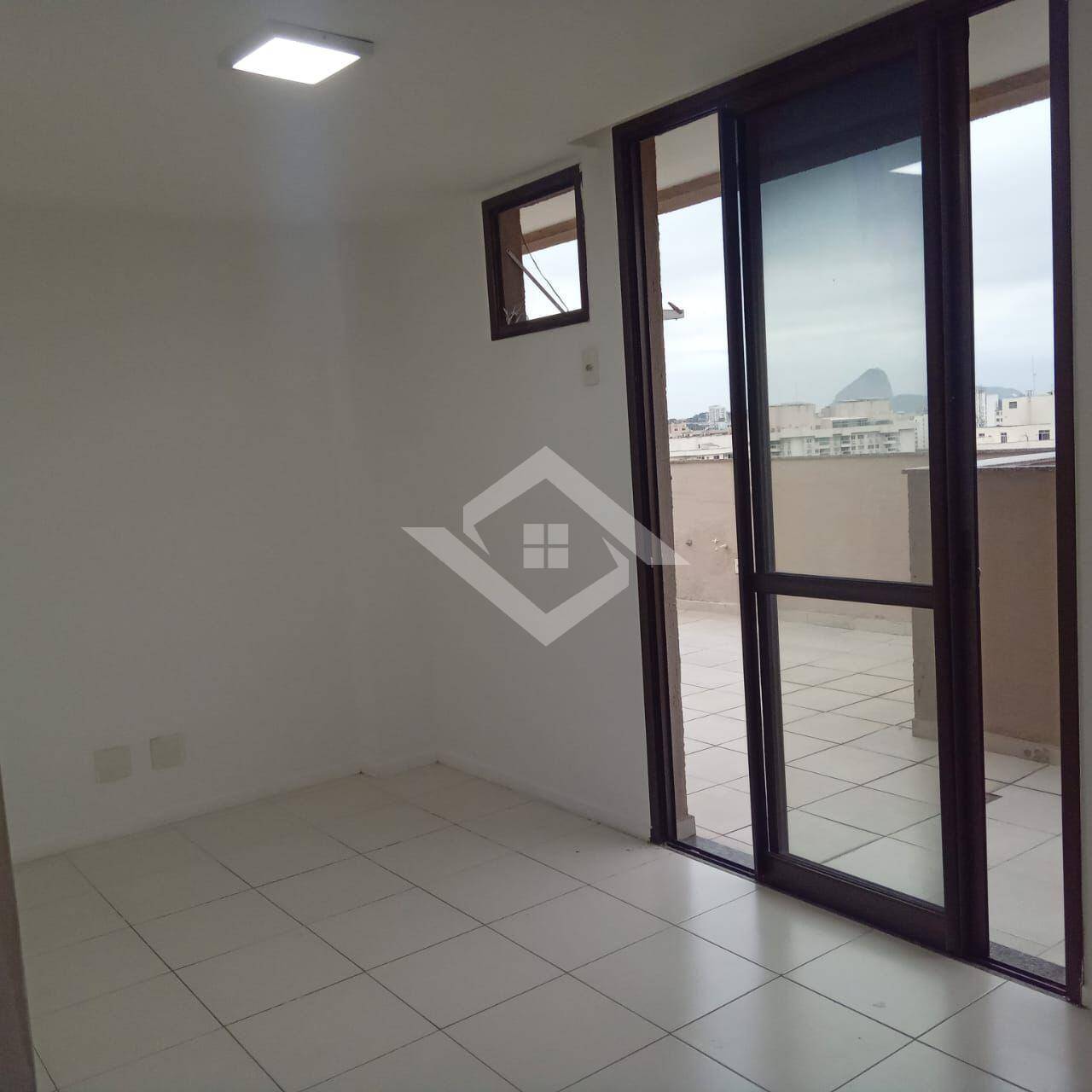 Apartamento para alugar com 2 quartos, 70m² - Foto 4