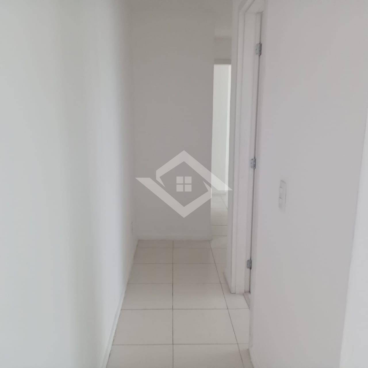 Apartamento para alugar com 2 quartos, 70m² - Foto 14