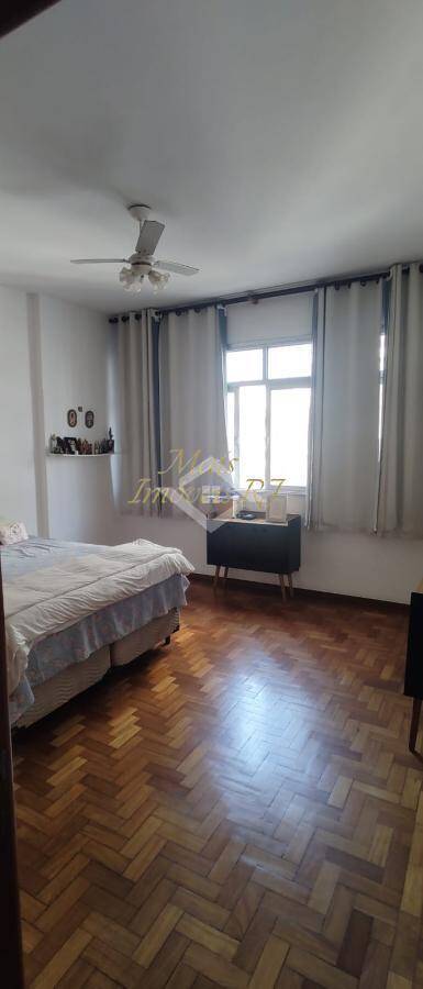 Apartamento à venda com 3 quartos, 200m² - Foto 12