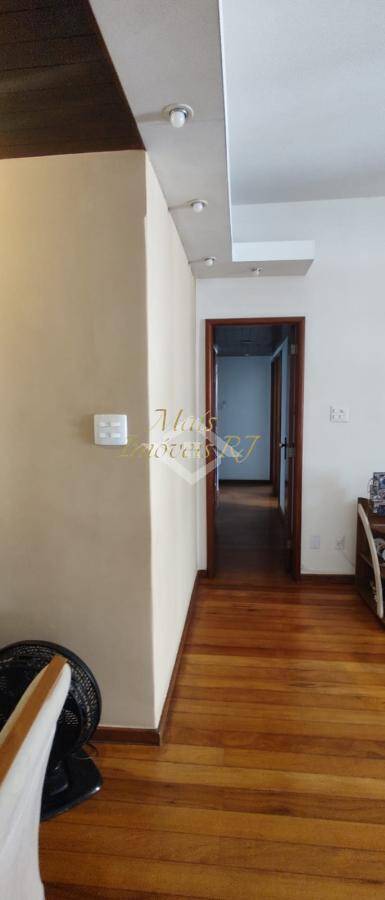 Apartamento à venda com 3 quartos, 200m² - Foto 23