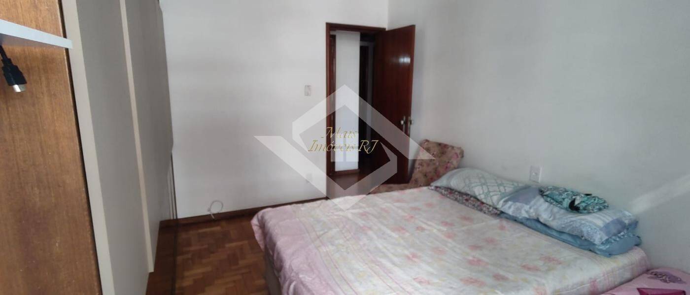 Apartamento à venda com 3 quartos, 200m² - Foto 19