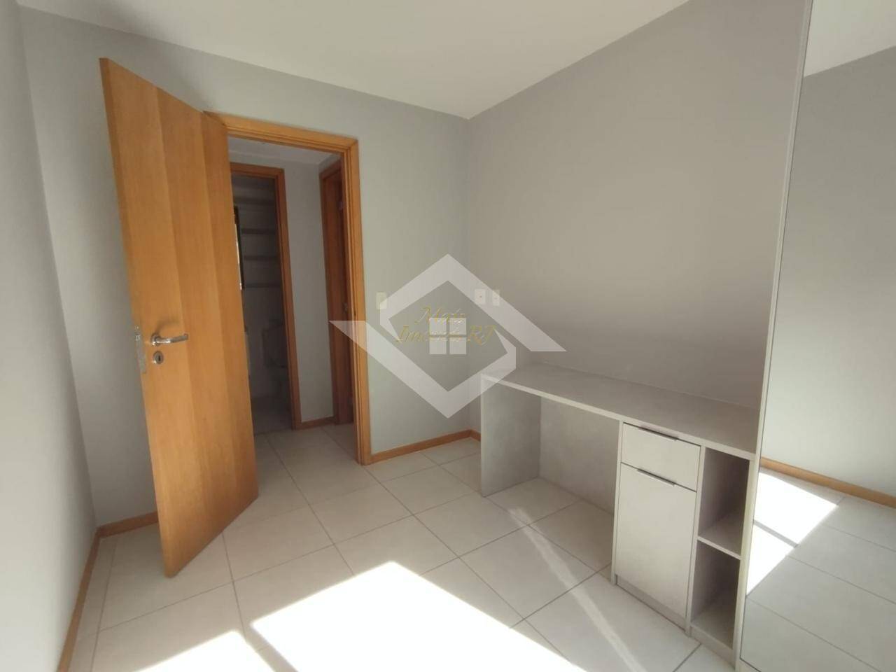 Apartamento à venda com 2 quartos, 70m² - Foto 12