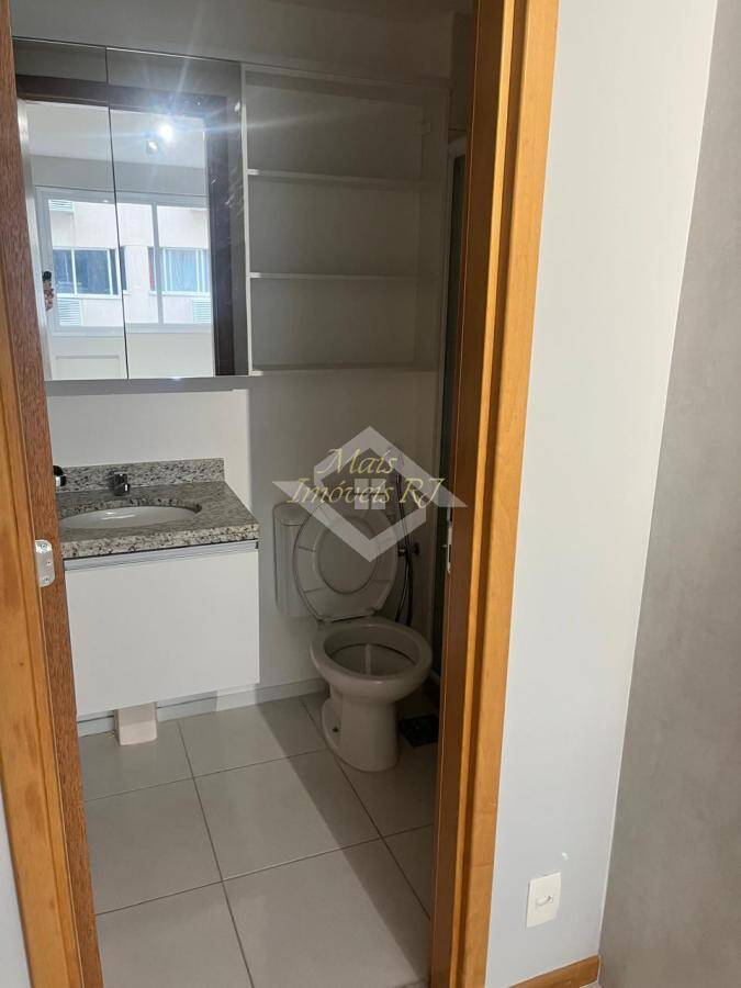 Apartamento à venda com 2 quartos, 70m² - Foto 14