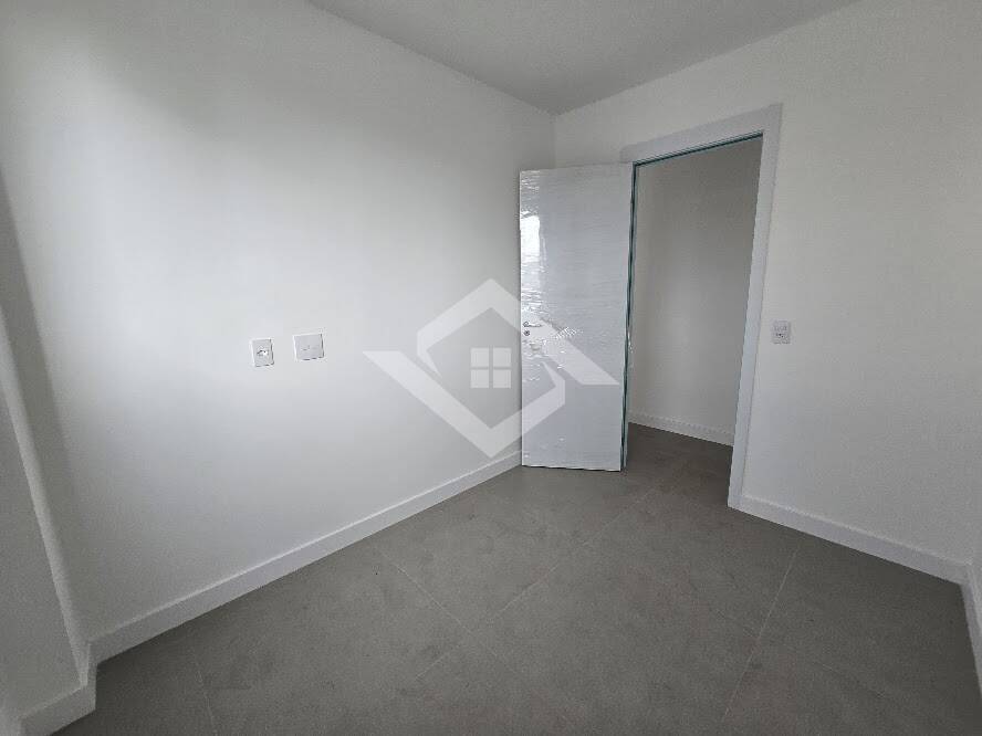 Apartamento à venda com 2 quartos, 60m² - Foto 6