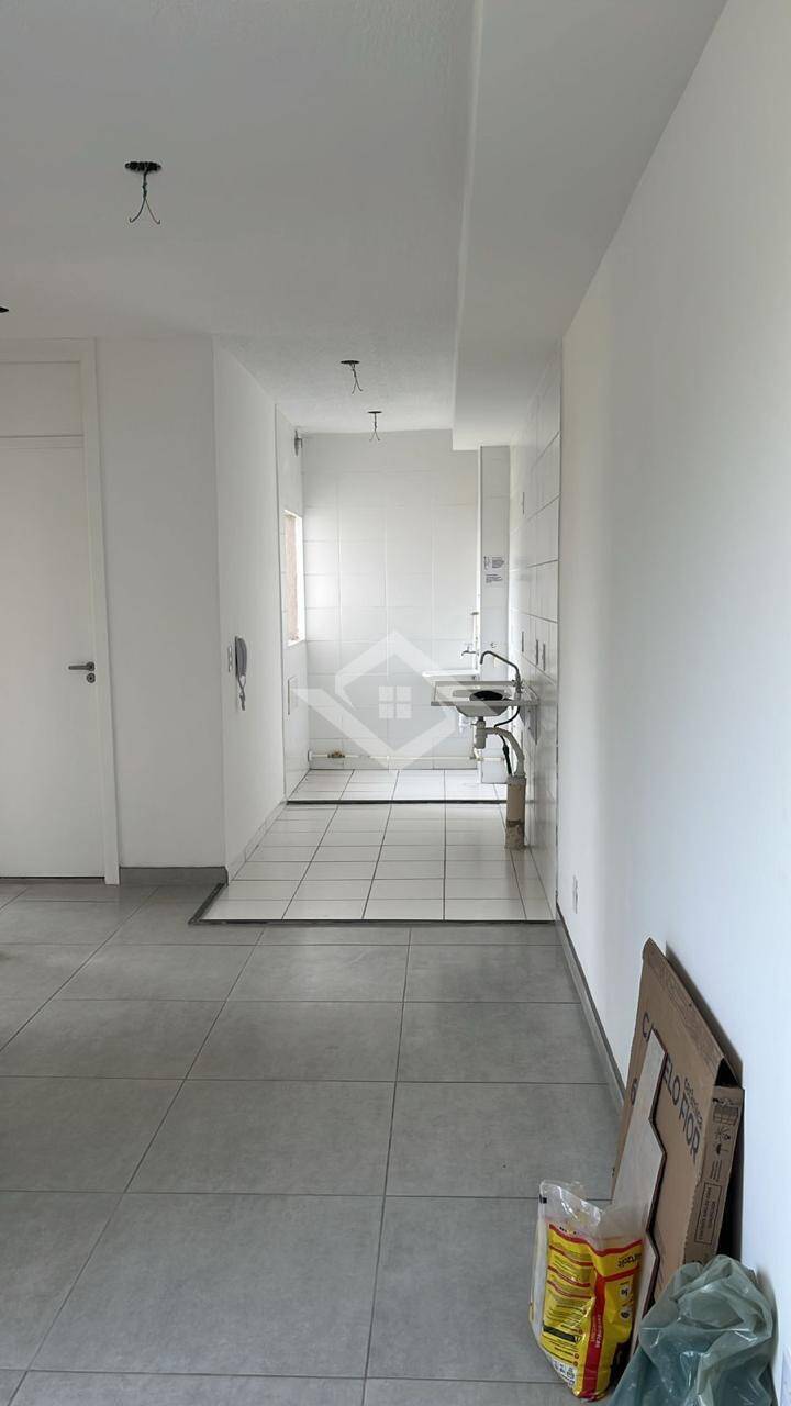 Apartamento à venda com 2 quartos, 41m² - Foto 3