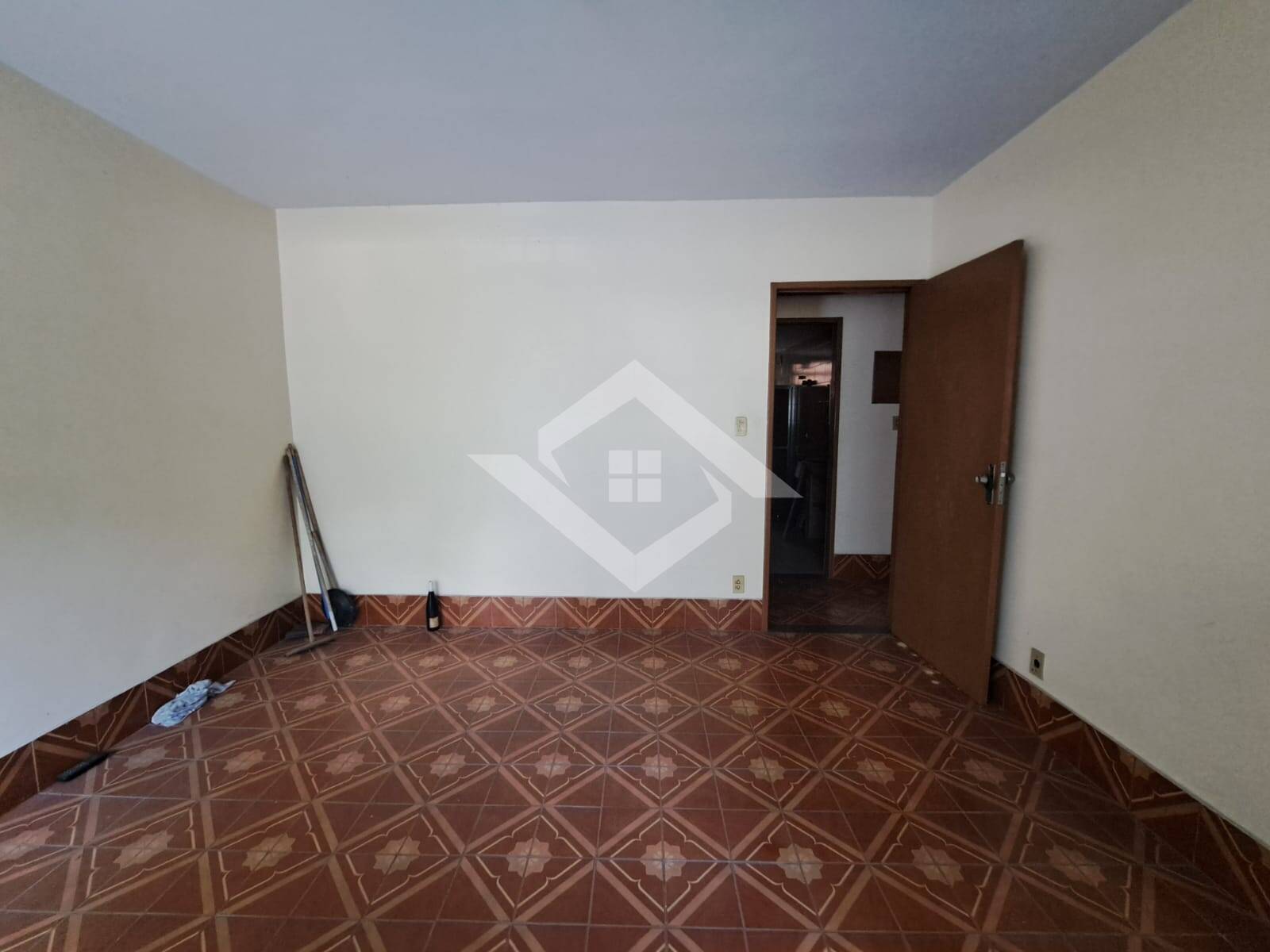 Apartamento à venda com 2 quartos, 60m² - Foto 1