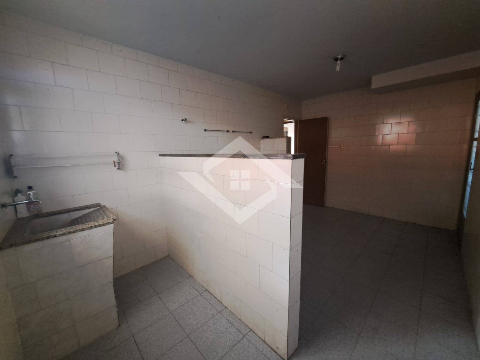 Apartamento à venda com 2 quartos, 60m² - Foto 11