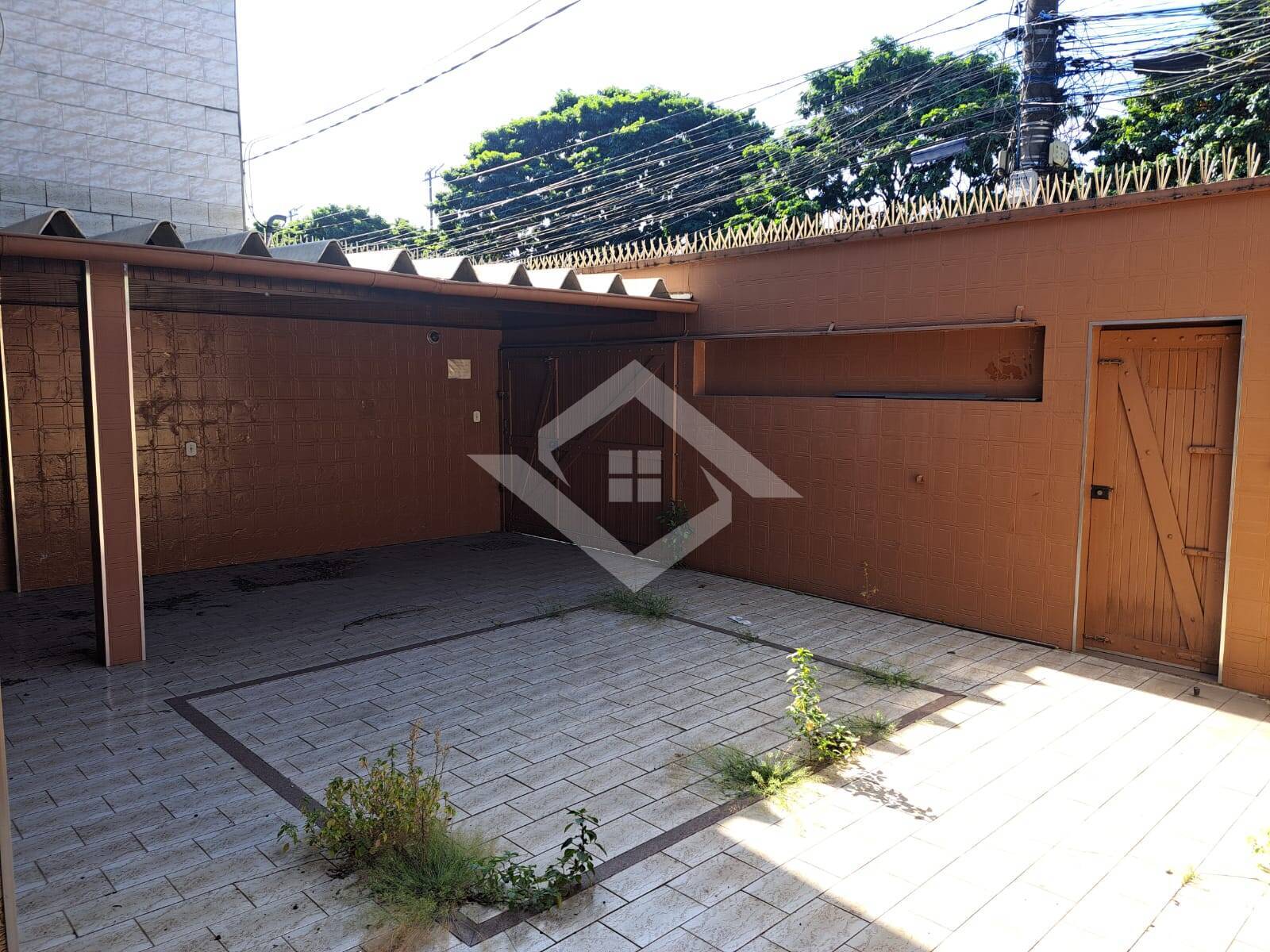 Casa à venda com 4 quartos, 215m² - Foto 4