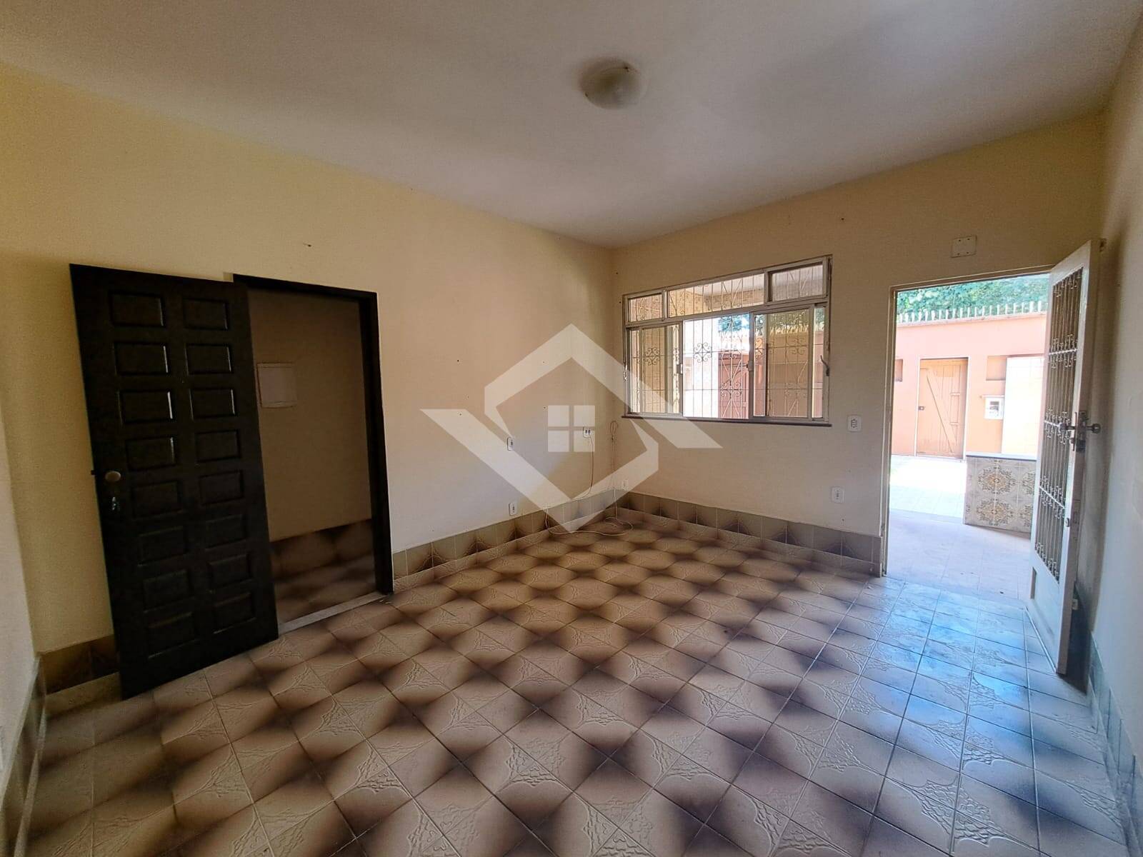 Casa à venda com 4 quartos, 215m² - Foto 7