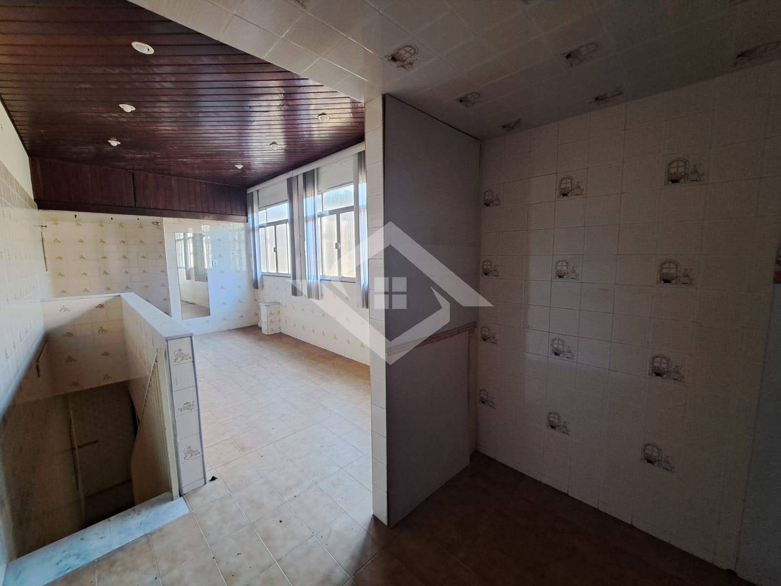 Casa à venda com 4 quartos, 215m² - Foto 37