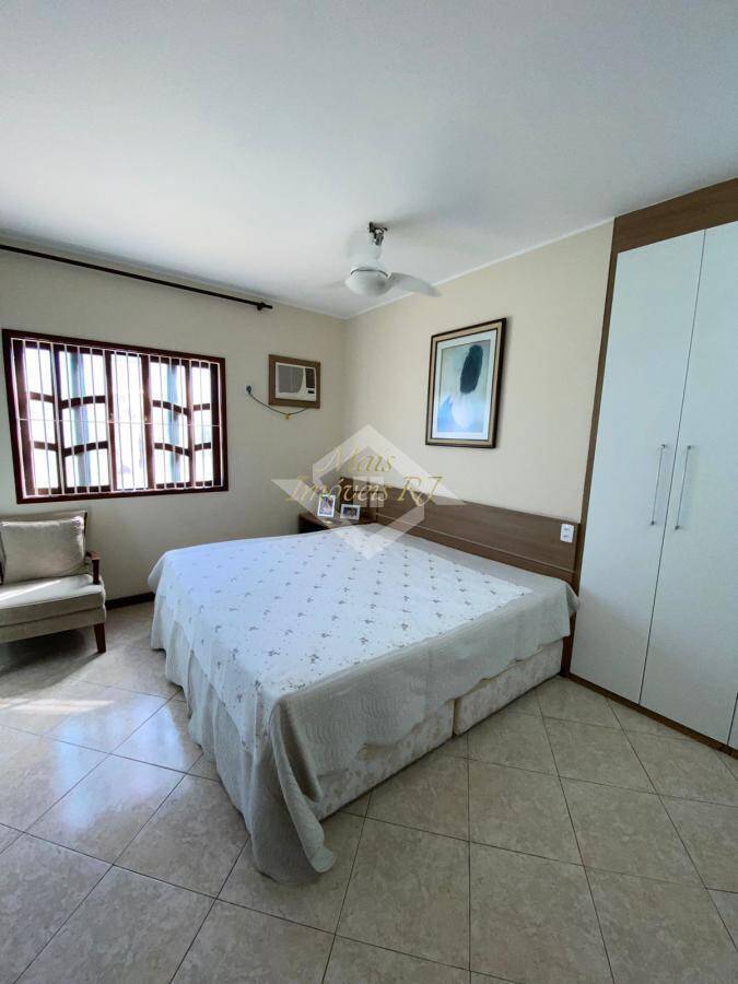 Casa à venda com 4 quartos, 560m² - Foto 17