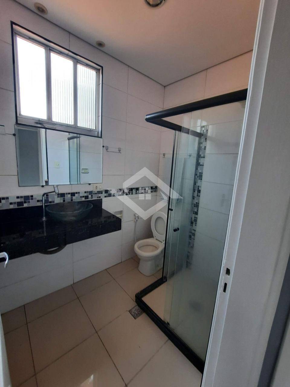 Apartamento para alugar com 2 quartos, 65m² - Foto 5