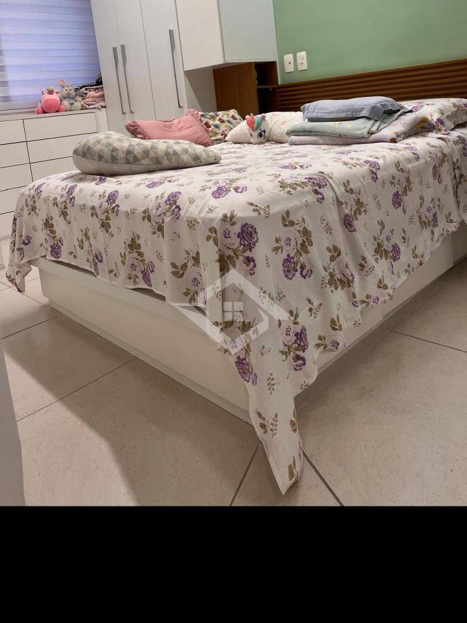 Apartamento à venda com 3 quartos, 94m² - Foto 12