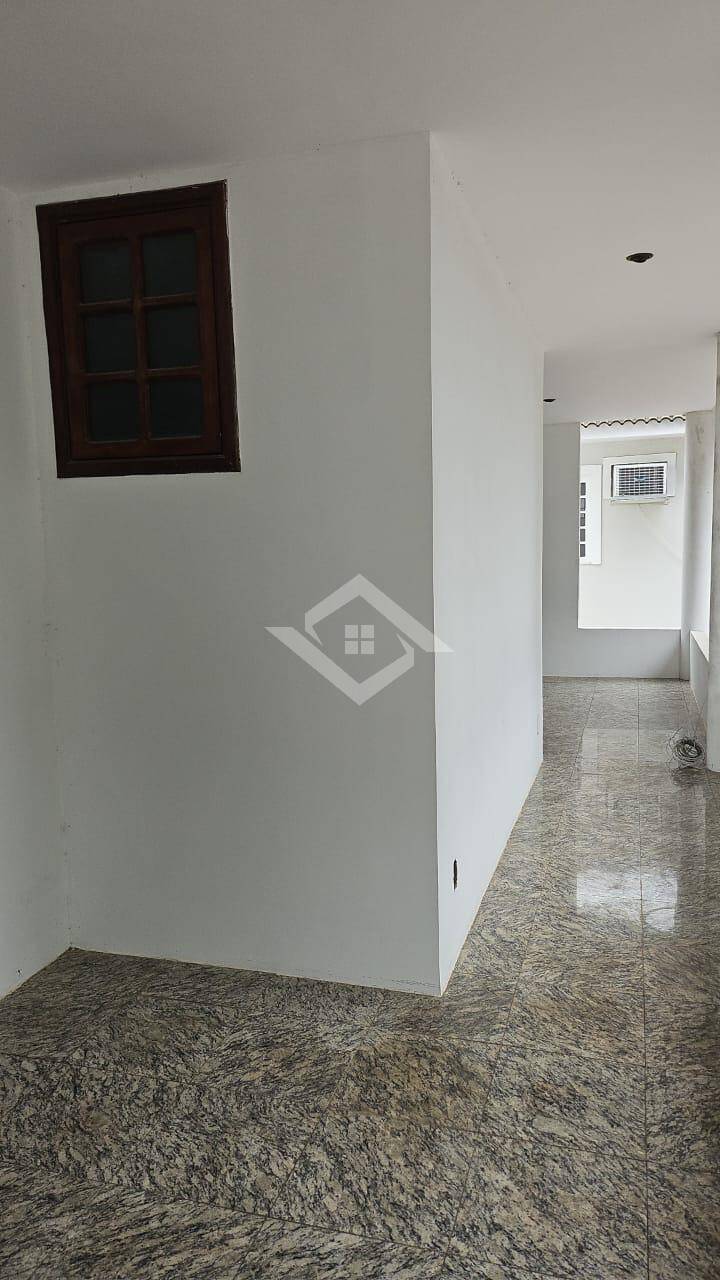 Casa à venda com 5 quartos, 600m² - Foto 16