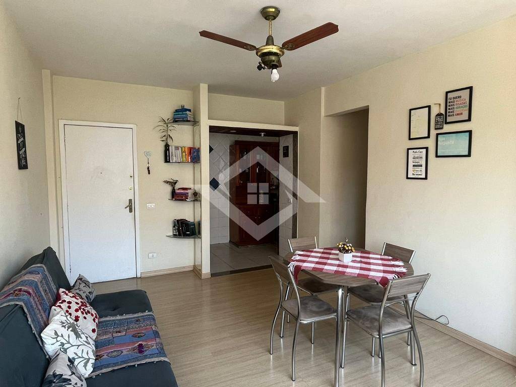 Apartamento para alugar com 3 quartos, 100m² - Foto 1