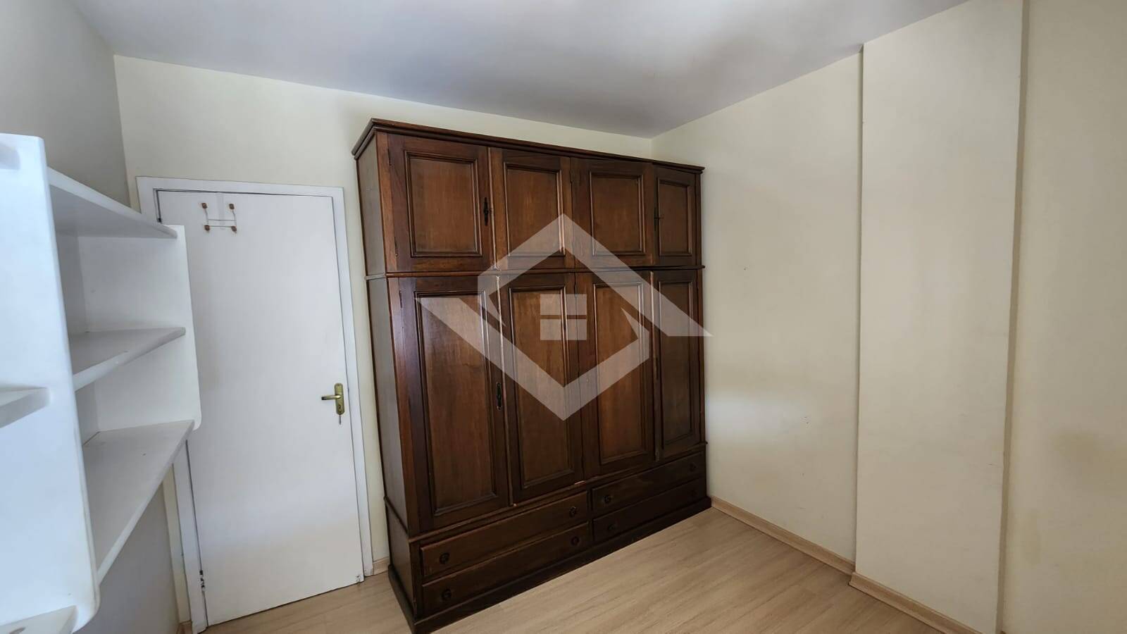 Apartamento para alugar com 3 quartos, 100m² - Foto 12