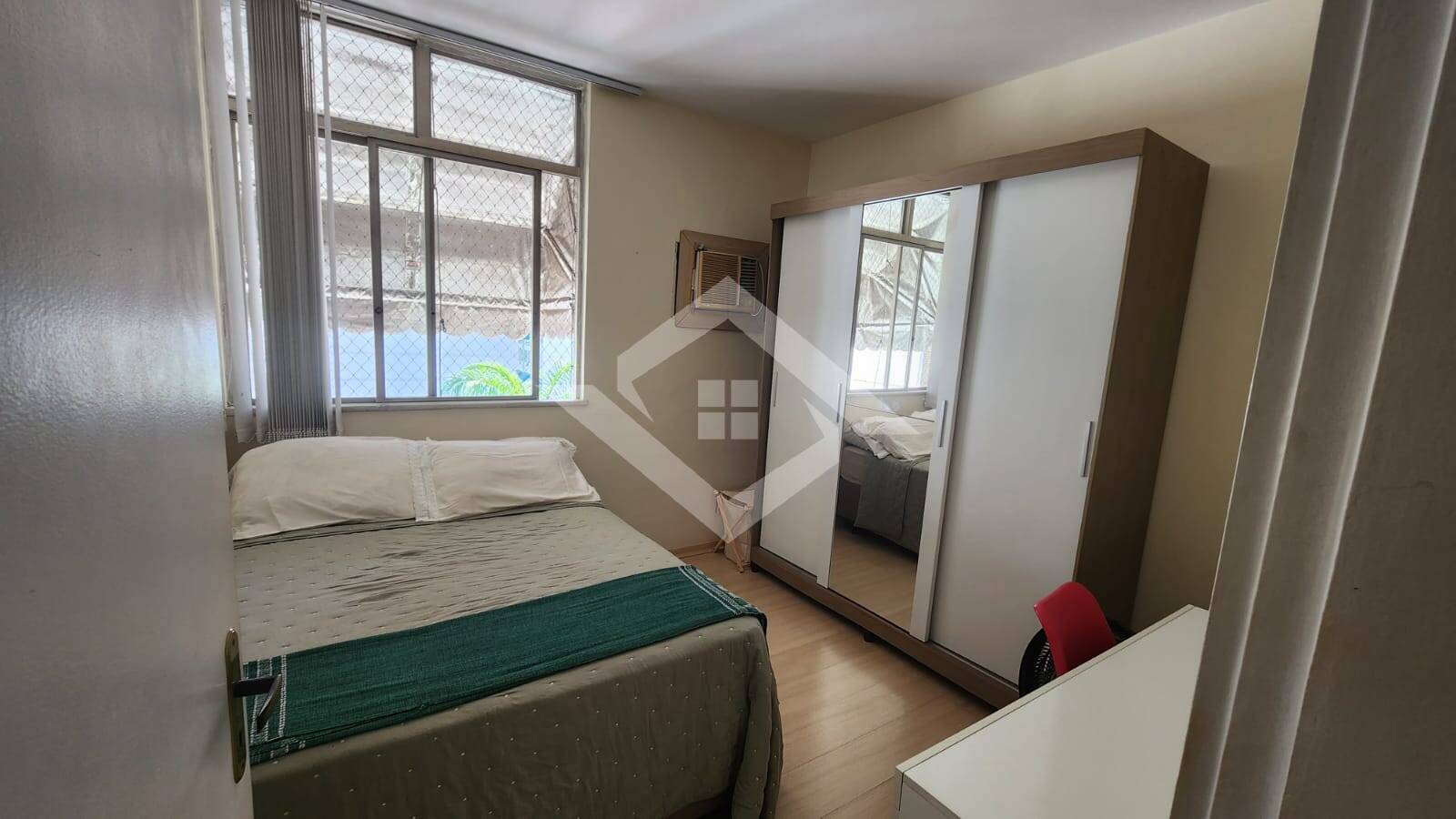 Apartamento para alugar com 3 quartos, 100m² - Foto 17