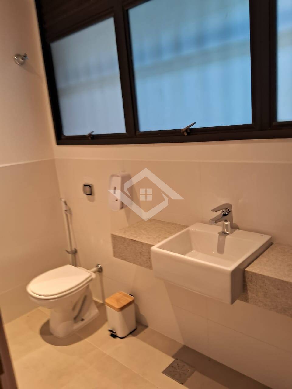 Apartamento à venda com 4 quartos, 250m² - Foto 10