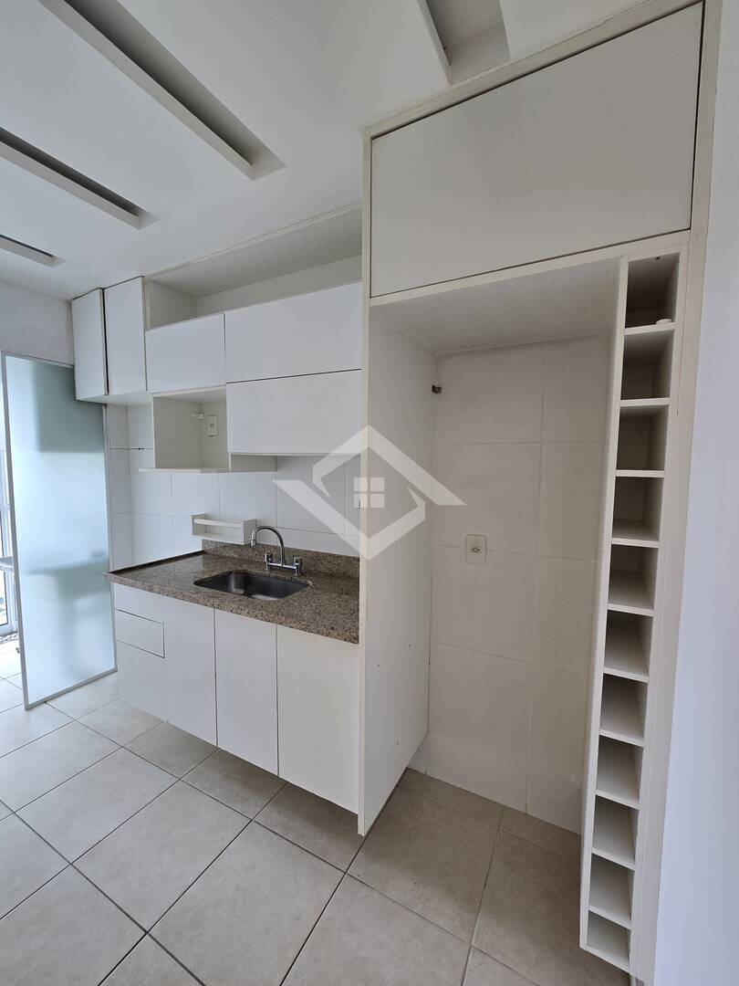 Apartamento à venda com 2 quartos, 70m² - Foto 8