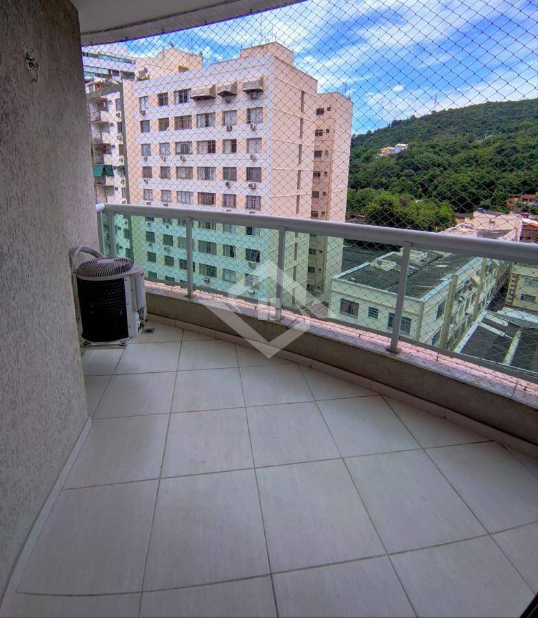 Apartamento à venda com 2 quartos, 75m² - Foto 3