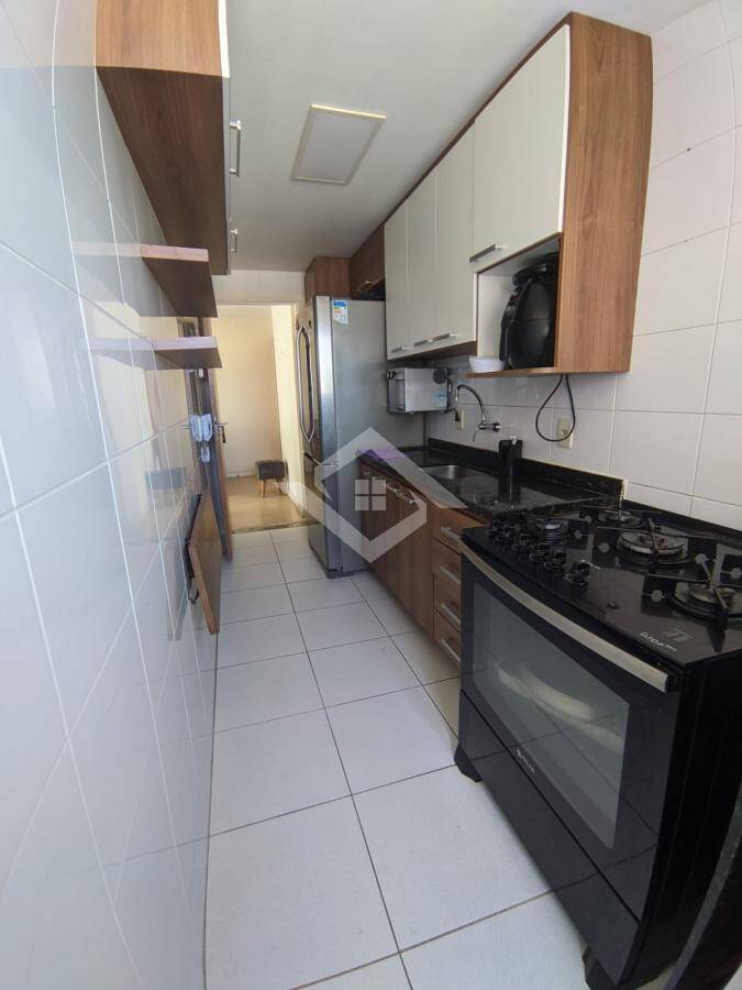 Apartamento à venda com 2 quartos, 75m² - Foto 29