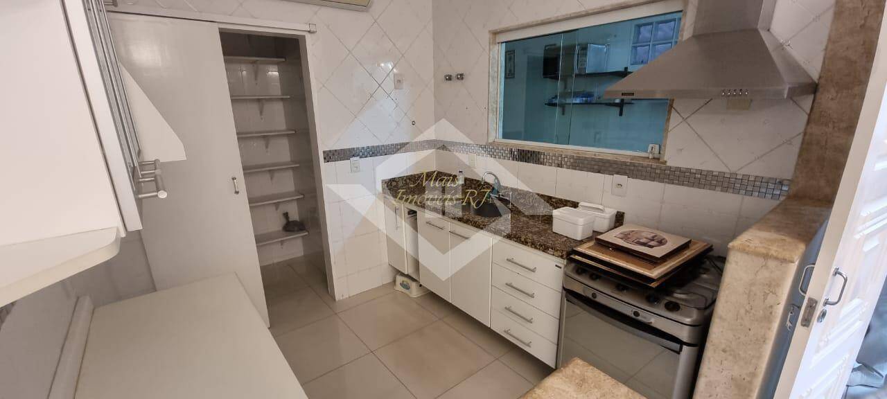 Casa à venda com 3 quartos, 180m² - Foto 3