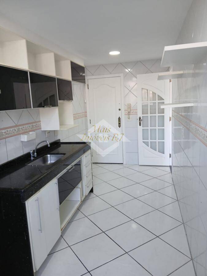 Apartamento à venda com 2 quartos, 73m² - Foto 4