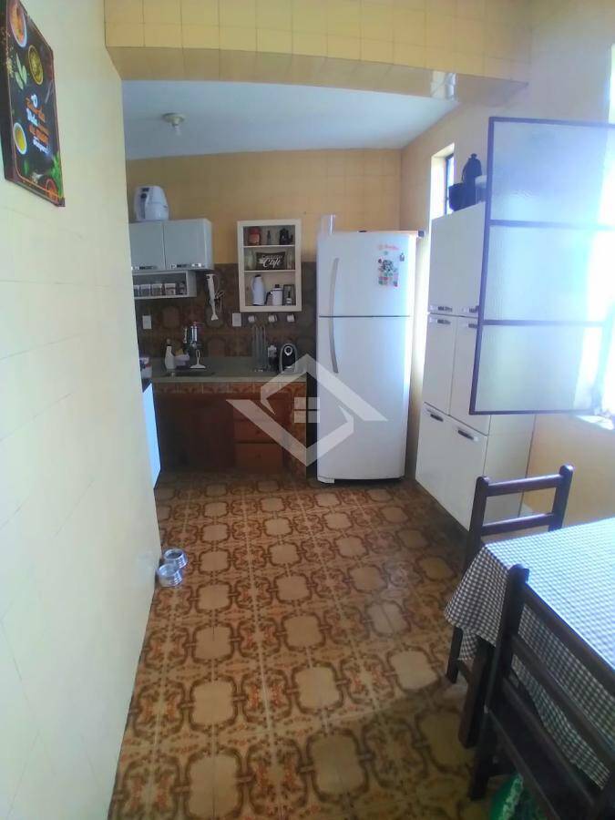 Casa à venda com 2 quartos, 150m² - Foto 14