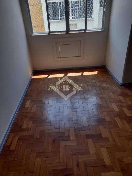 Apartamento à venda com 3 quartos, 92m² - Foto 13