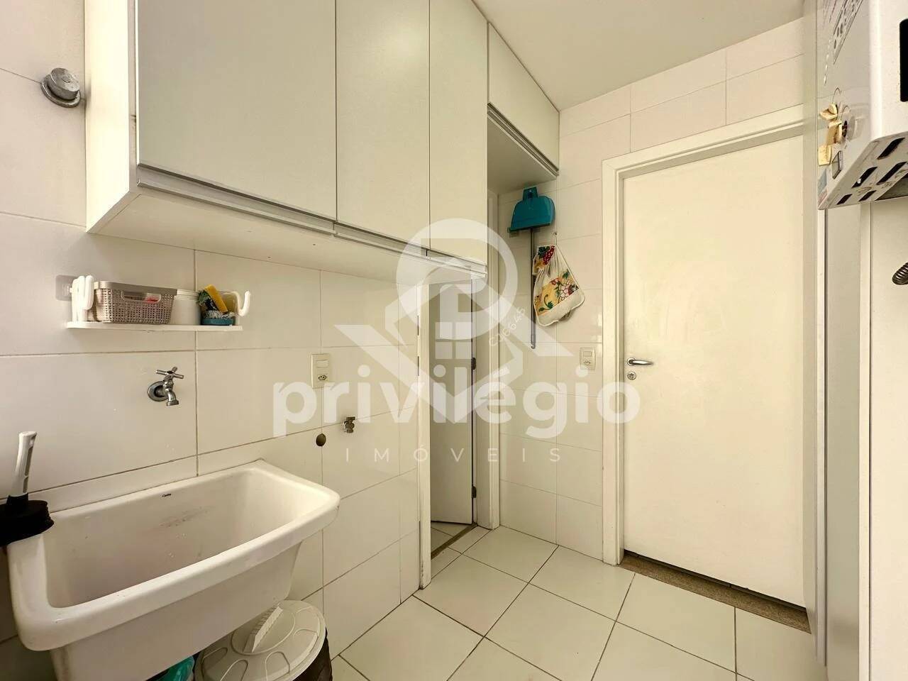 Casa à venda com 4 quartos, 160m² - Foto 18