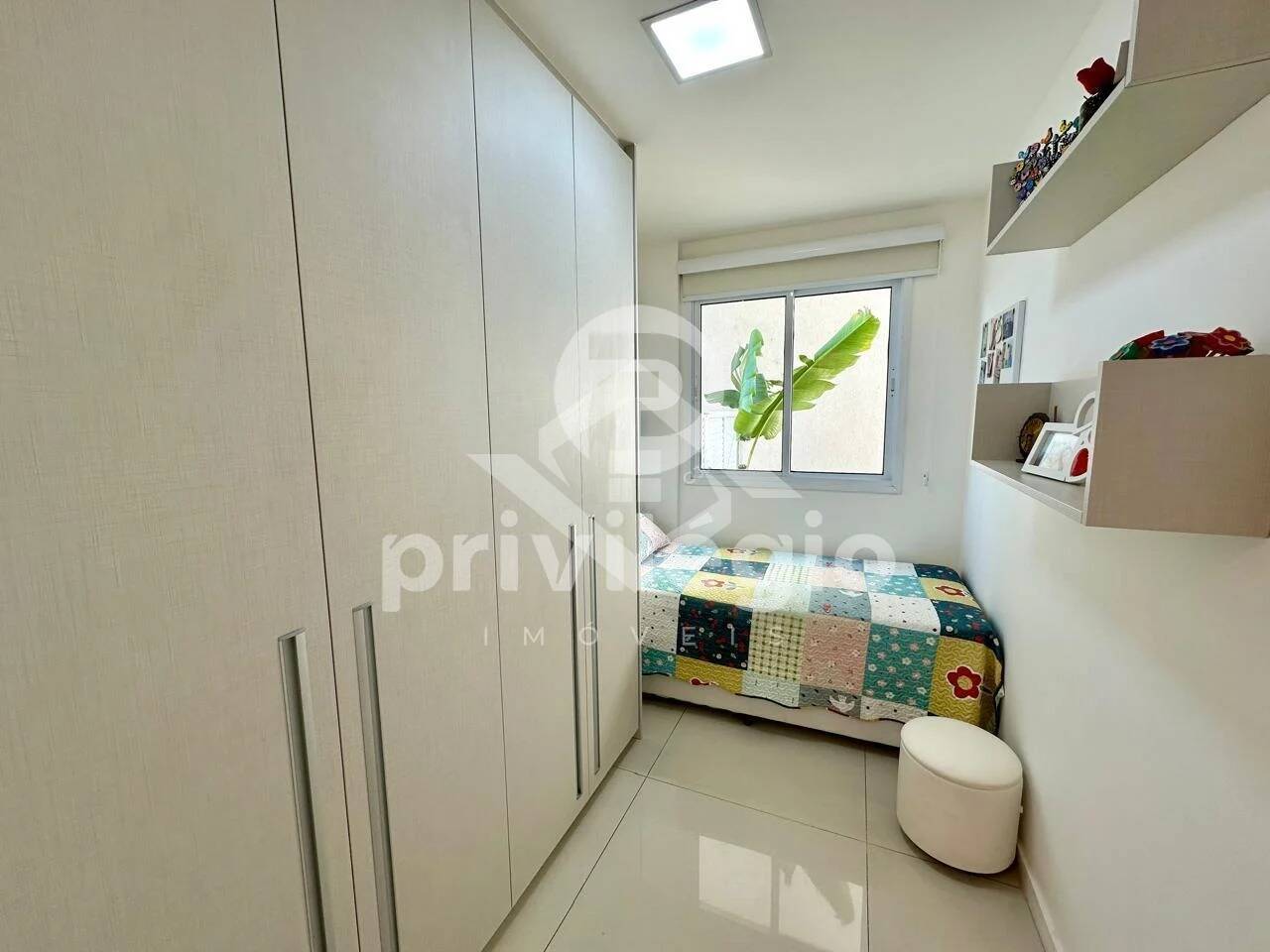 Casa à venda com 4 quartos, 160m² - Foto 12