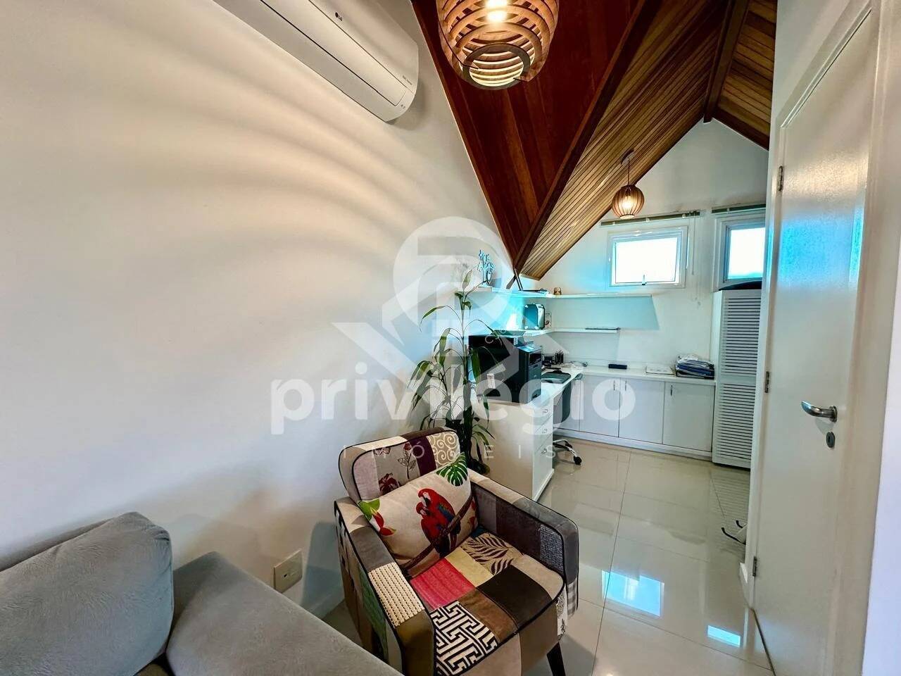 Casa à venda com 4 quartos, 160m² - Foto 32