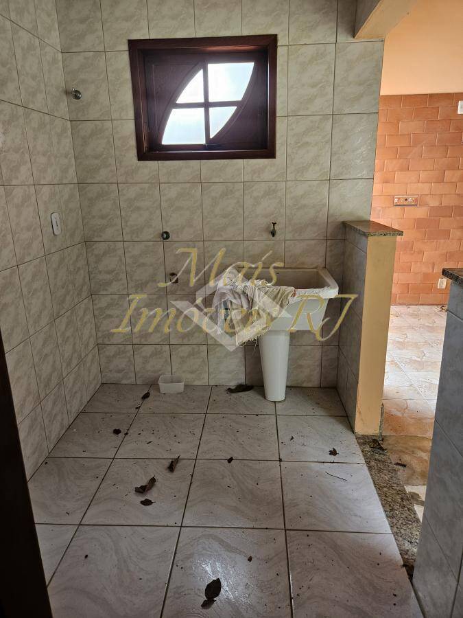 Casa à venda com 2 quartos, 100m² - Foto 13