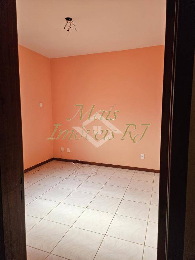 Casa à venda com 2 quartos, 100m² - Foto 15