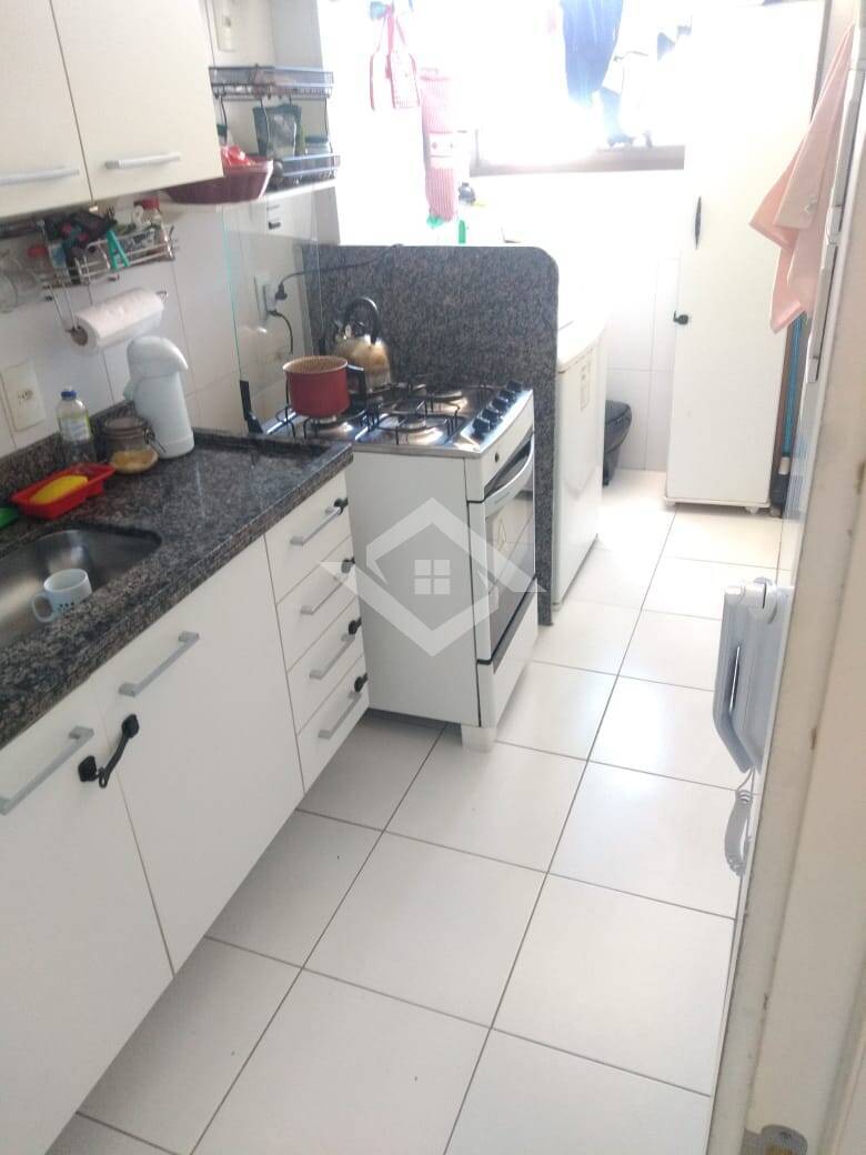 Apartamento à venda com 2 quartos, 65m² - Foto 12