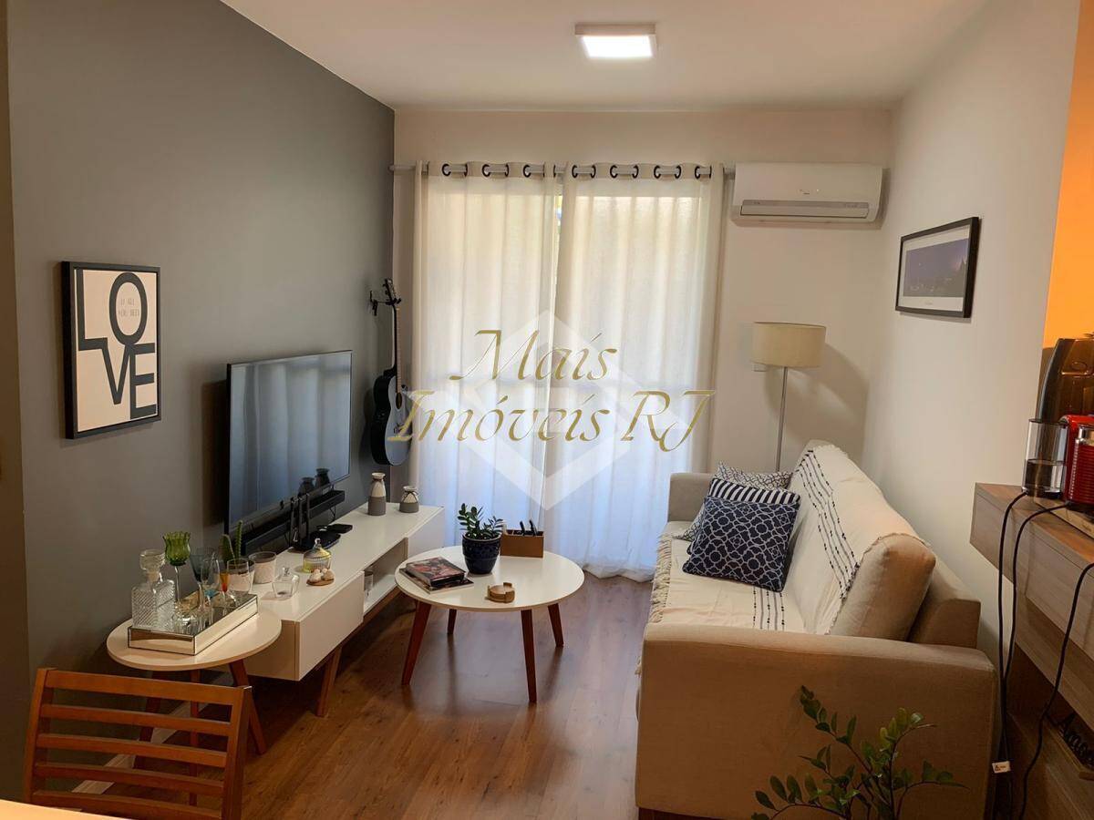 Apartamento à venda com 2 quartos, 60m² - Foto 15