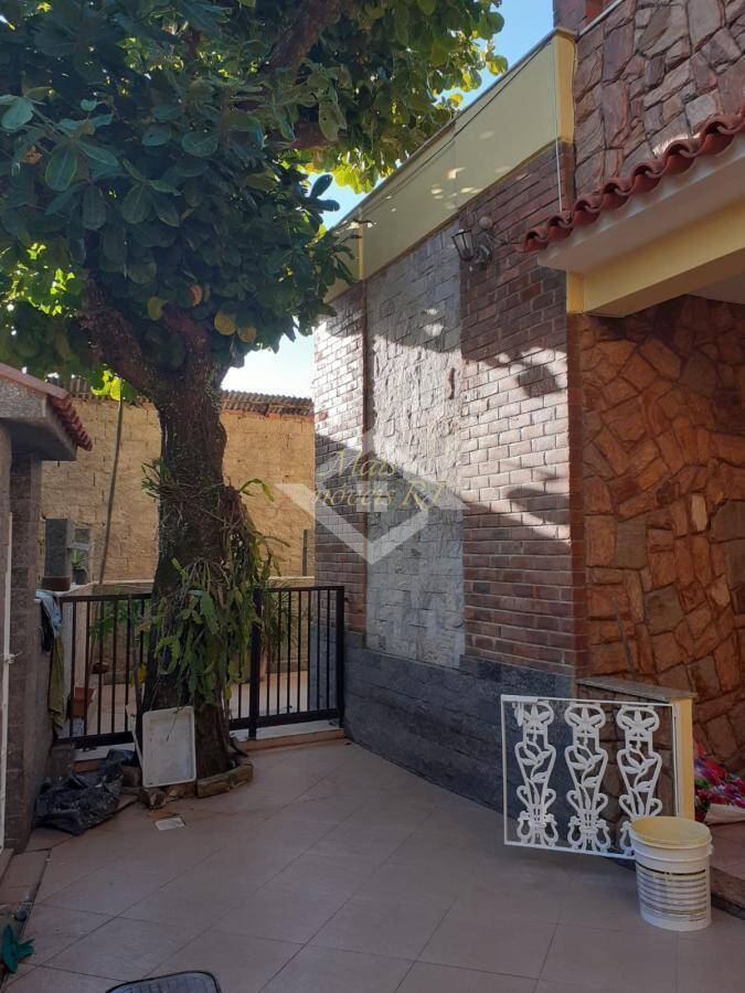 Casa à venda com 3 quartos, 173m² - Foto 23