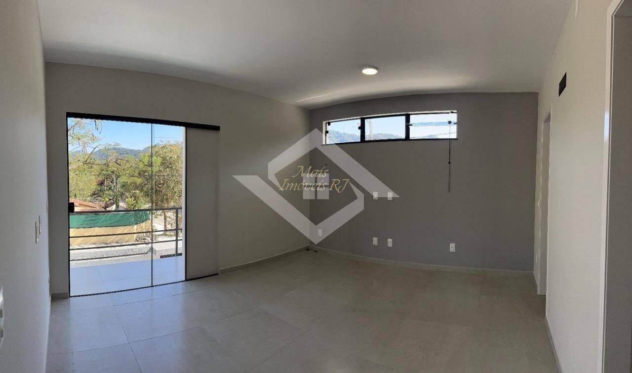 Casa à venda com 4 quartos, 150m² - Foto 7