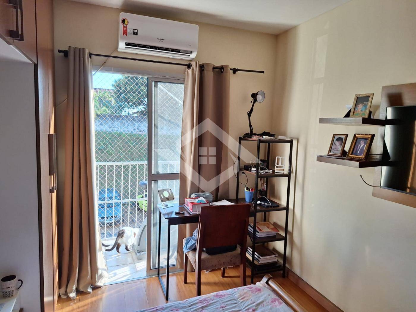 Apartamento à venda com 2 quartos, 72m² - Foto 4