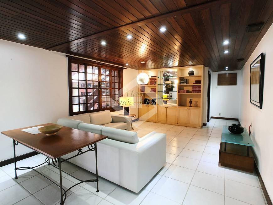 Casa à venda com 5 quartos, 720m² - Foto 11