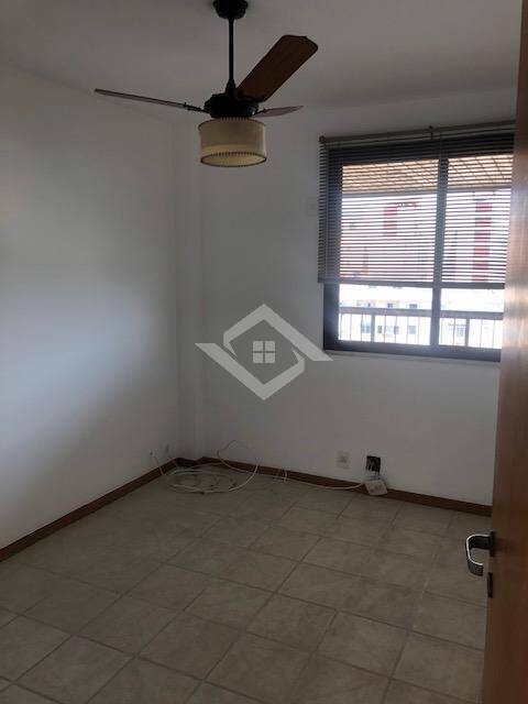 Apartamento à venda com 3 quartos, 130m² - Foto 14